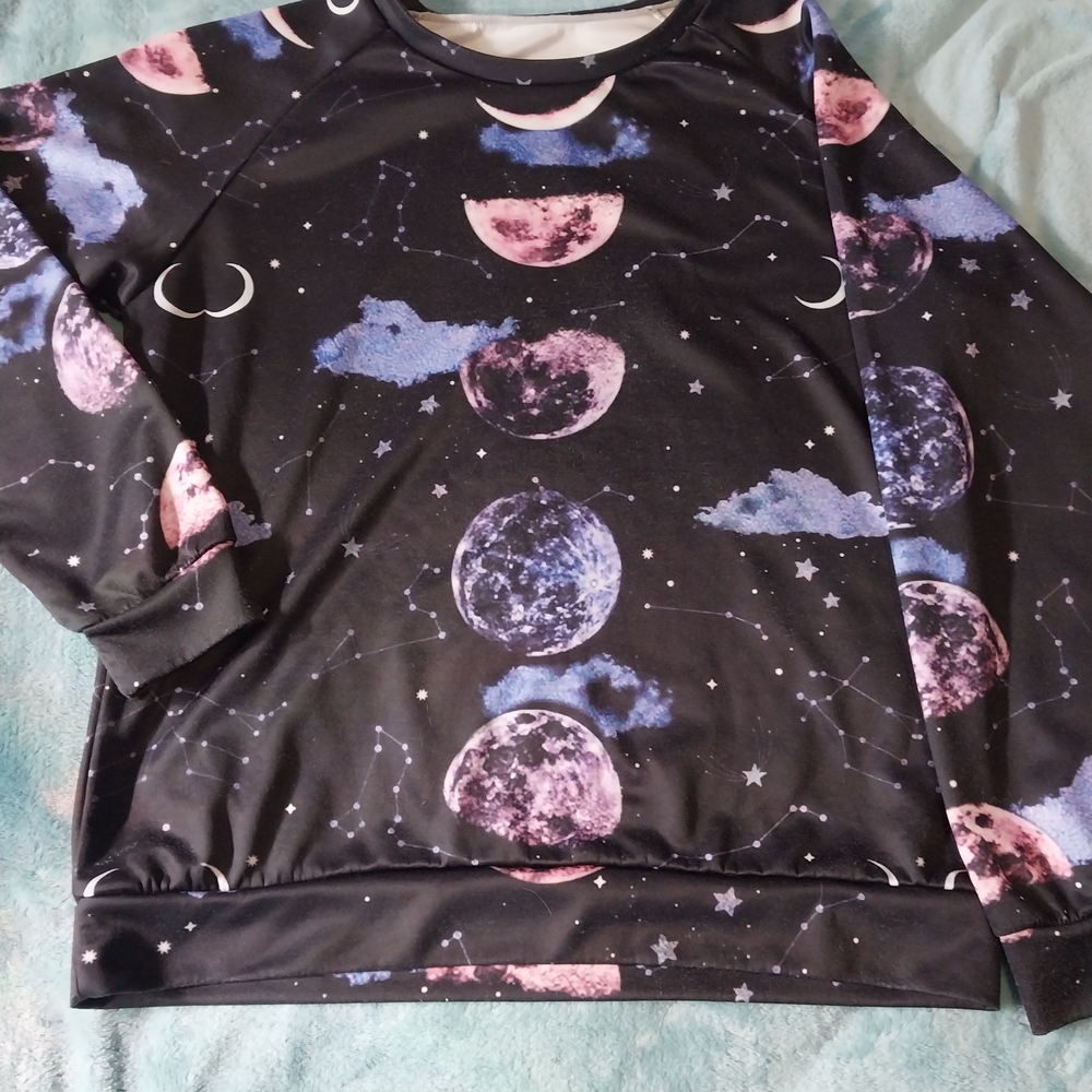 Galaxy Moon Print Sweatshirt - Black/Purple/Pink